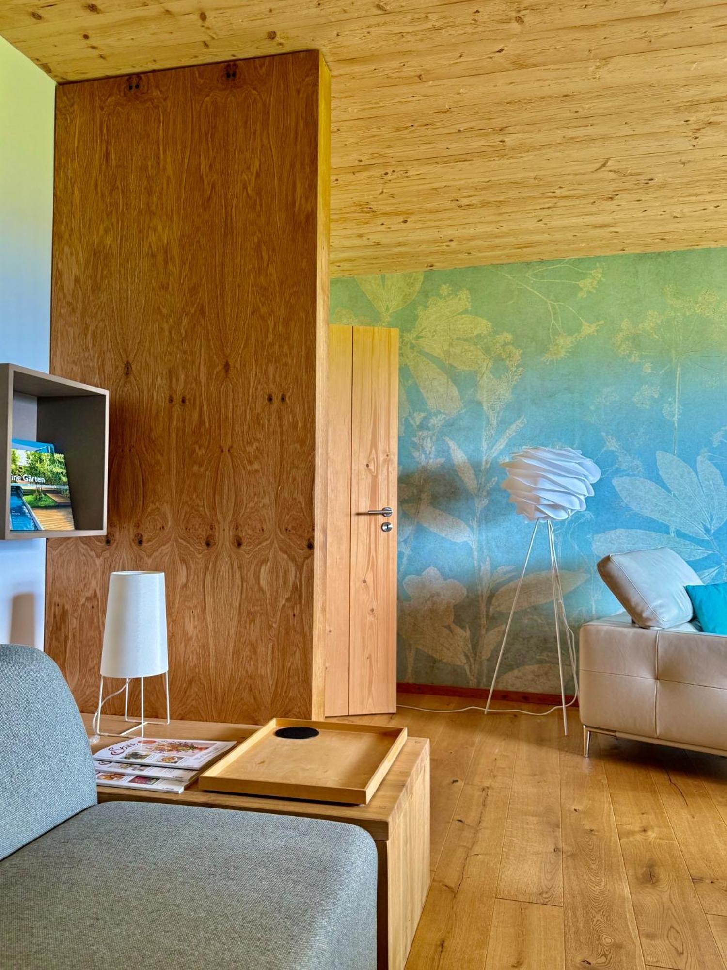 Ferienwohnung Chiemseealpenblick Breitbrunn am Chiemsee Bagian luar foto